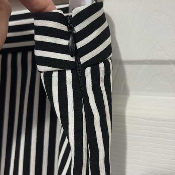 JASMINE AND JULIANA striped culottes.  Size 8 - Picture 5 of 7